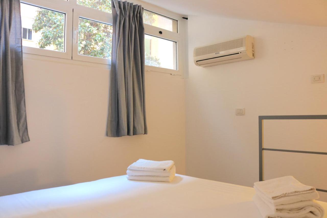 밀라노 Cozy & Large Loft Famagosta 아파트 외부 사진